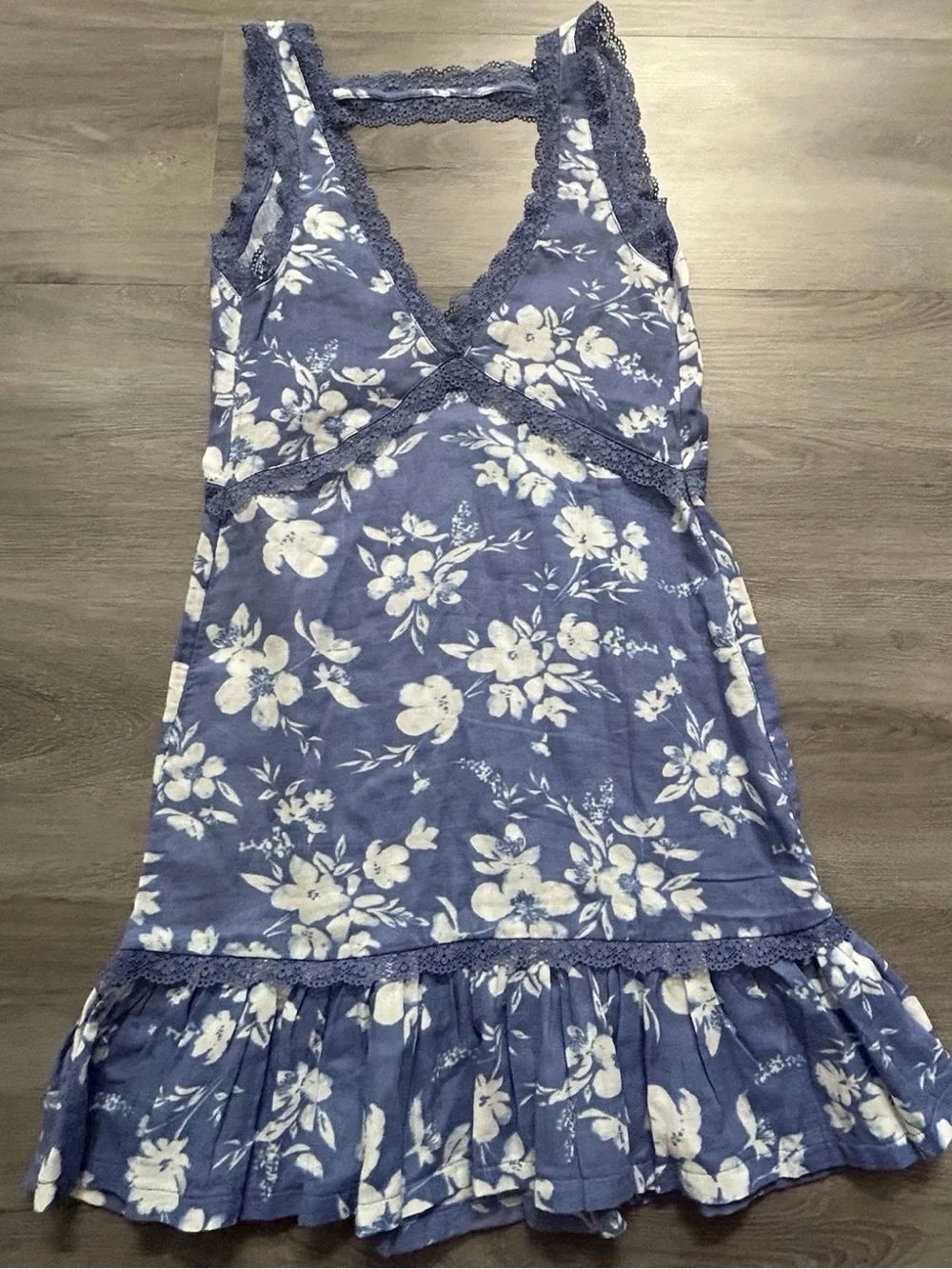 Adore Me Floral Lace Trim Nightgown Chemise Dress Blue White XS Cottagecore